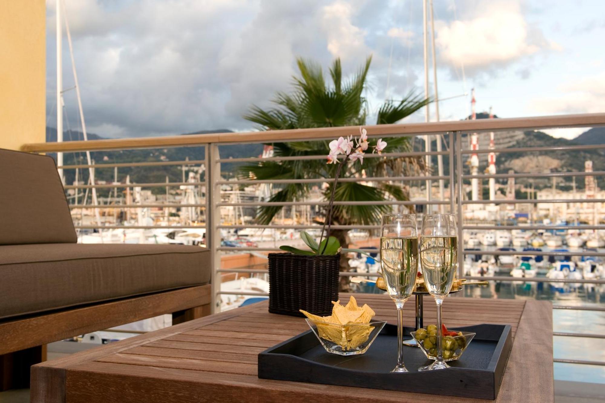 Marina Place Genova