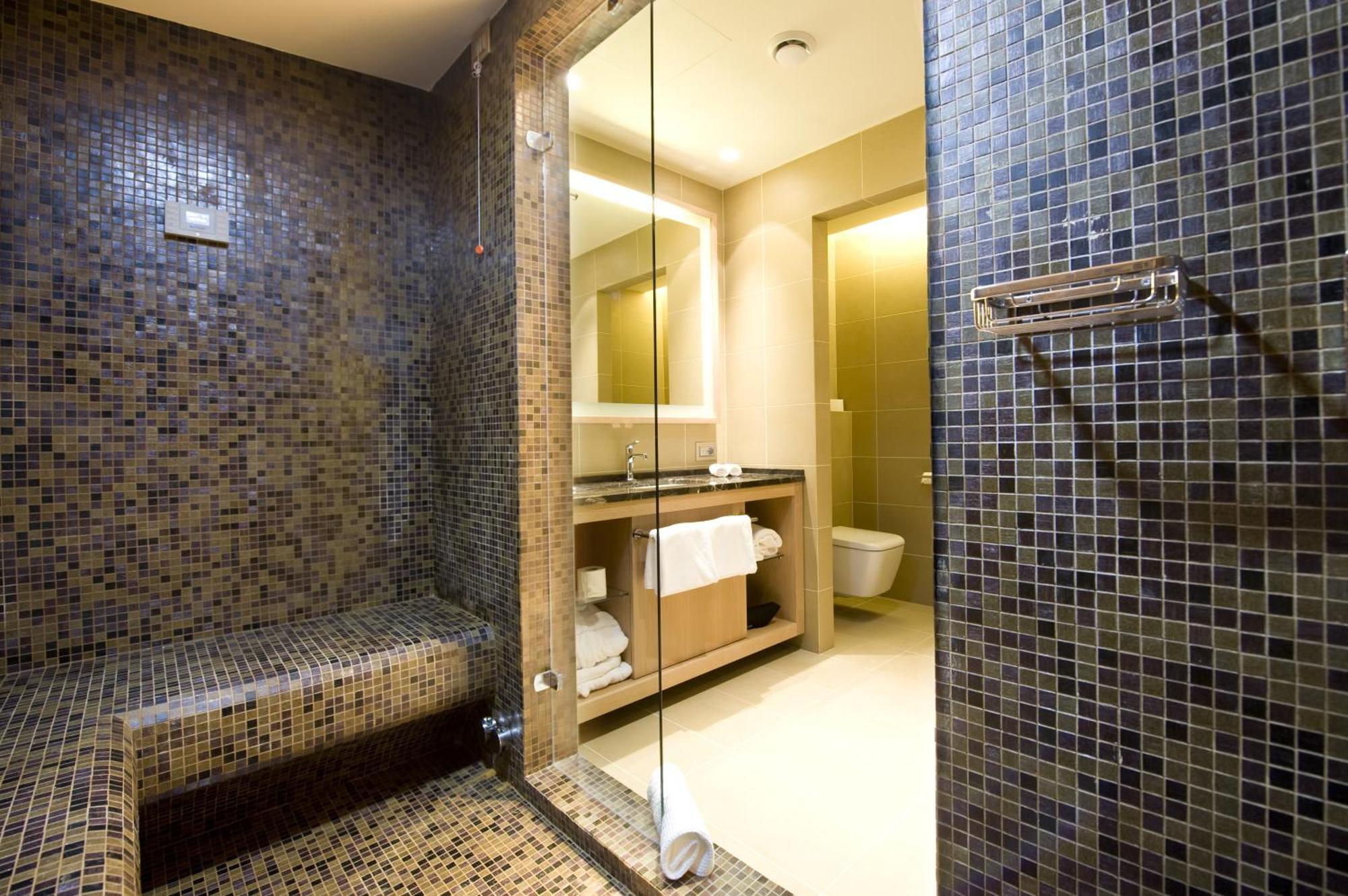 Marina Place 4*
