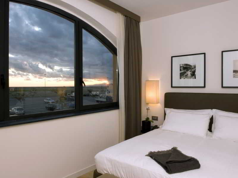 Marina Place Hotel