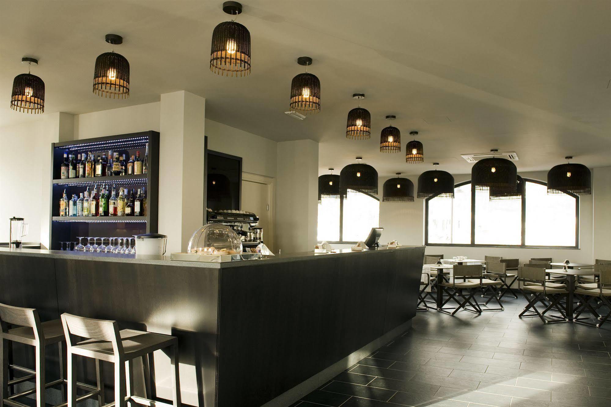 Marina Place Hotel 4*